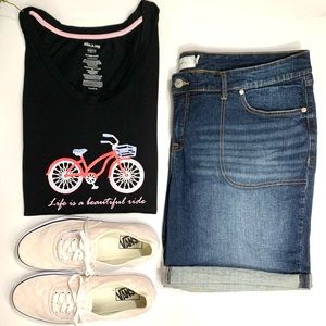 “Torrid” utility pocket denim Bermuda shorts- 20